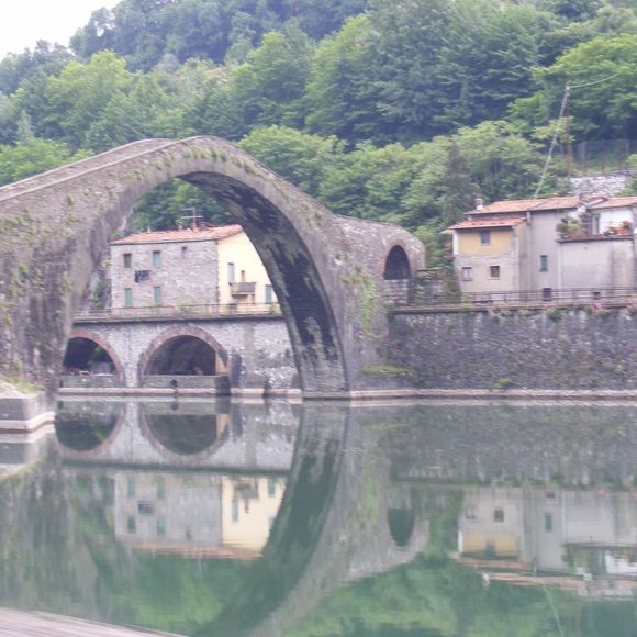 Profile Picture of Marian Lavictoire (@mpl1656) on Poshmark