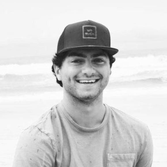Profile Picture of Mike Scavotto (@mikescavotto) on Poshmark