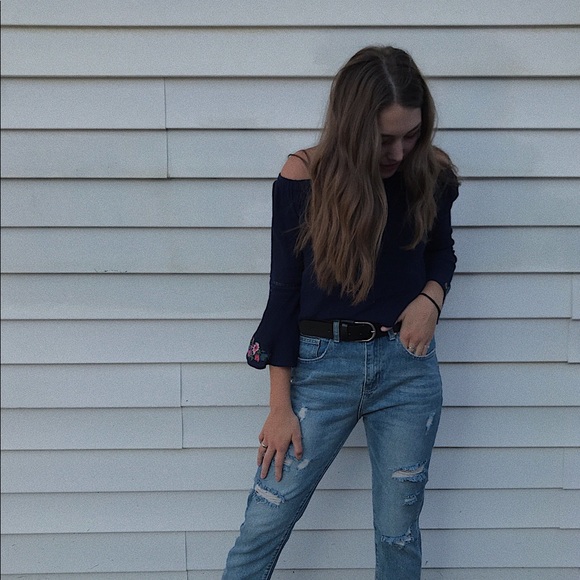 Profile Picture of Addison Fornelli (@addisonf33) on Poshmark