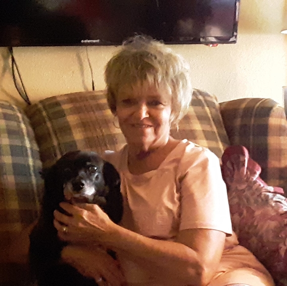 Profile Picture of Valinda Harris (@harrisvalinda3) on Poshmark