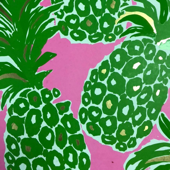 Caitlin Efthimiades - Poshmark Profile Picture of Caitlin Efthimiades (@cefty1210) on Poshmark