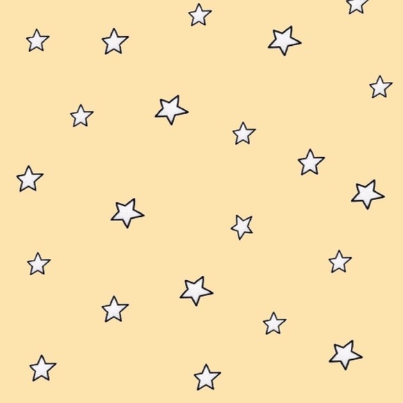 Profile Picture of Nicole Tafro (@nicoleetafro) on Poshmark