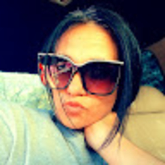 Profile Picture of Janice Mizell (@janicemizell591) on Poshmark