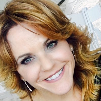 Profile Picture of Jocelyn Newton (@newhomesnewton) on Twitter