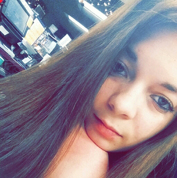 Profile Picture of Jenna Difederico (@jennajoy1) on Poshmark