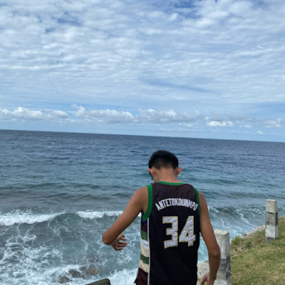 Profile Picture of Jeremy Lengkey (@jeremylengkey6) on Poshmark