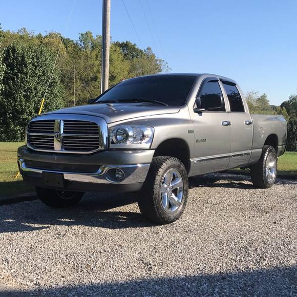 Profile Picture of Logan Wilson (@loganwilson10) on Poshmark