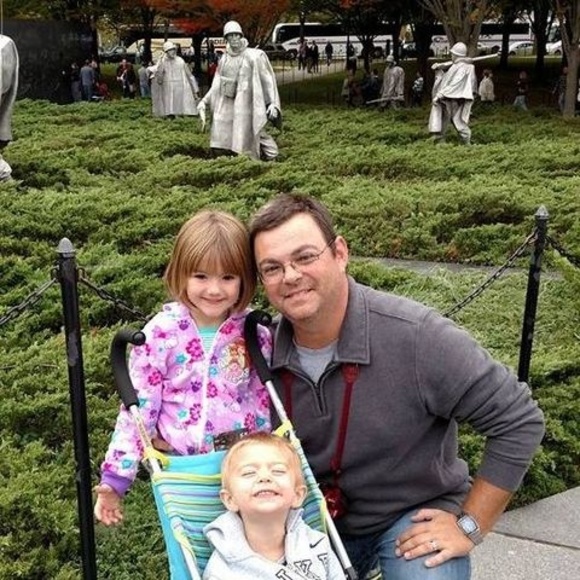 Profile Picture of Jason Bellay (@jbsongwriter) on Poshmark