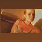 Profile Picture of 🍭 PAULINE🍭 (@paulinee.dubos) on Instagram