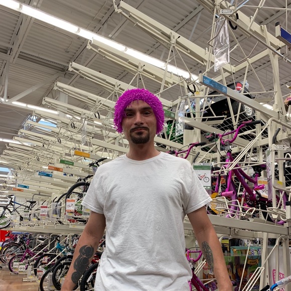 Profile Picture of Paul Garay (@pappi1919) on Poshmark