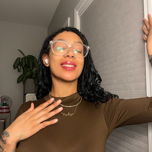 Profile Picture of Nadiya Jackson (@nadiya1jcksn) on Poshmark