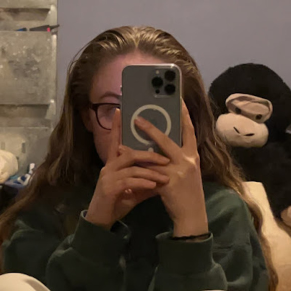 Profile Picture of Jackie Hagen (@jackiehagen538) on Poshmark