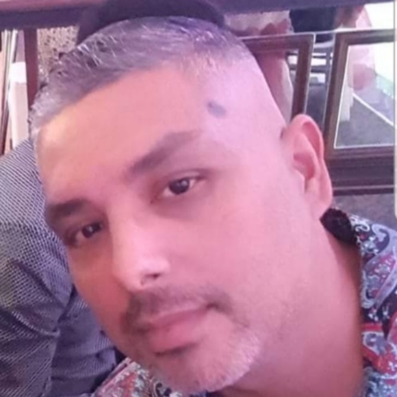 Omar Vera - Poshmark Profile Picture of Omar Vera (@overa4580) on Poshmark