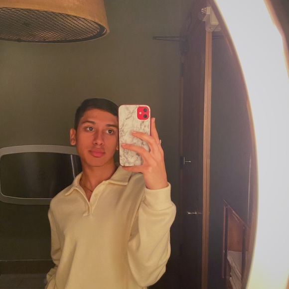 Profile Picture of Steven Camacho (@stevenncamacho) on Poshmark