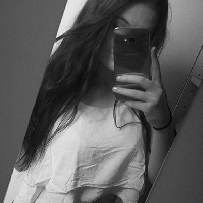 Profile Picture of Meli Endres (@MelissaEndres3) on Twitter
