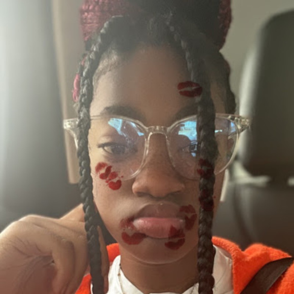 Profile Picture of Brianna Kilpatrick (@dashybri) on Poshmark