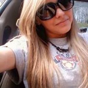 Profile Picture of Abby Hessler (@beachxbum247) on Myspace