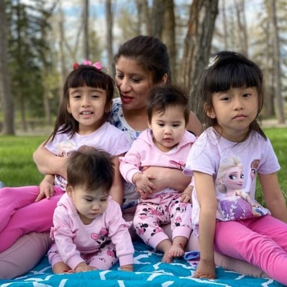 Profile Picture of Walter Gonzalez (@walter19811979) on Poshmark