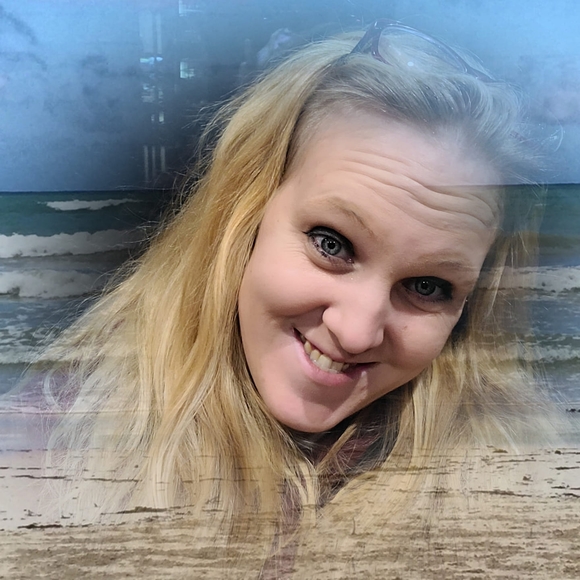 Profile Picture of Tabitha Doyle (@tabithadoyle) on Poshmark