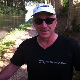 Profile Picture of Scott Burstein (@scottburstein) on Pinterest