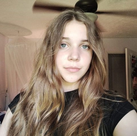 Profile Picture of Ozzie Goar (@ozzie_shug) on Poshmark