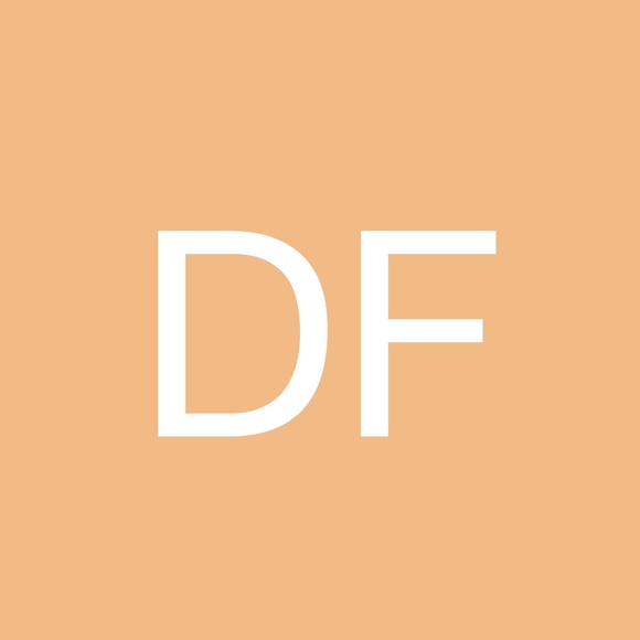 Profile Picture of Daniel Farmer (@dan82400) on Poshmark