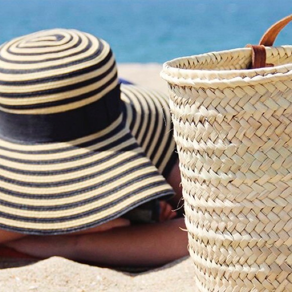 Profile Picture of Pamela Dodge (@missdaisy20) on Poshmark