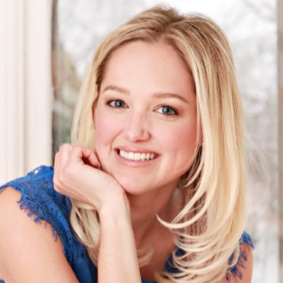 Profile Picture of Samantha Regan (@shiningondesign) on Twitter