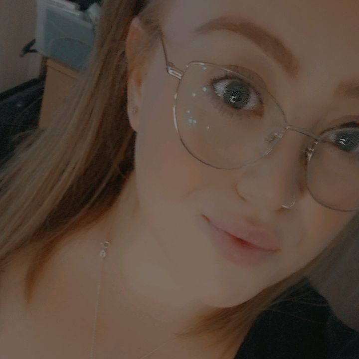 Profile Picture of Mel McGee (@melmariee.ee) on Tiktok