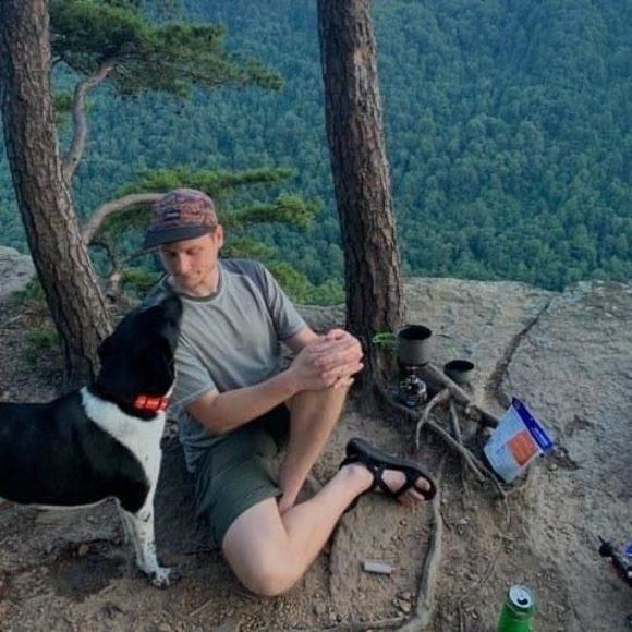 Profile Picture of Fielden Nutter (@misfits89) on Poshmark