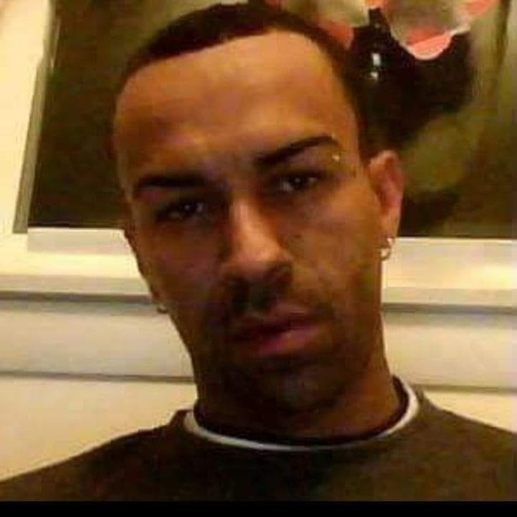 Profile Picture of Julio Ortiz (@julioortiz599) on Poshmark