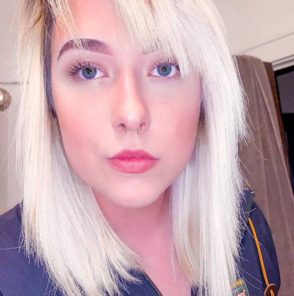 Profile Picture of Amber Janusz (@amberjanusz) on Poshmark