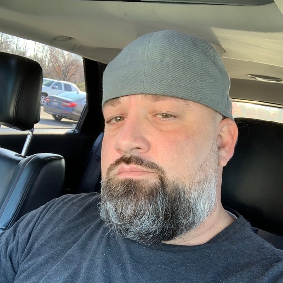 Profile Picture of Dustin Neugebauer (@d_neugebauer) on Poshmark