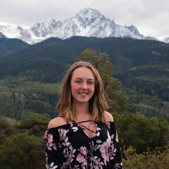 Profile Picture of Sarah Labass (@kitterpaw) on Poshmark