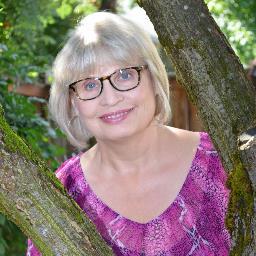 Profile Picture of Sue Reeve (@suereevecda) on Twitter