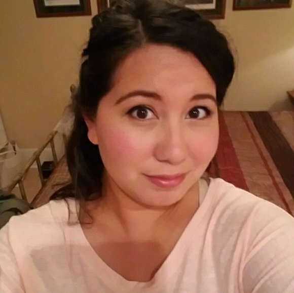 Miranda Weir - Poshmark Profile Picture of Miranda Weir (@mbckiwi) on Poshmark