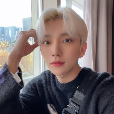 Profile Picture of 𝑱𝒐𝒔𝒉𝒖𝒂 𝑯𝒐𝒏𝒈 / 𝑻𝒊𝒓𝒆𝒅 (@xuming_shua) on Twitter