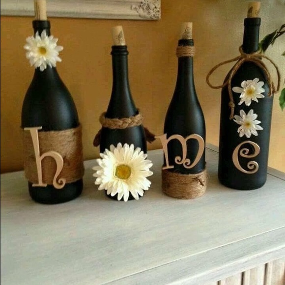 Profile Picture of Carla Zettler (@maudiesue) on Poshmark