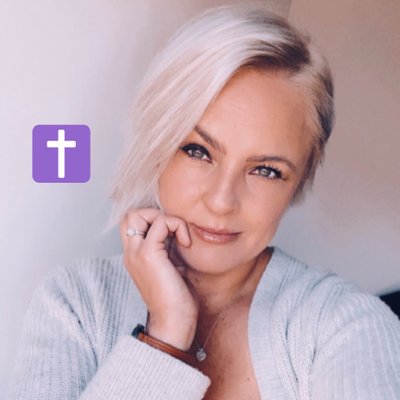 Profile Picture of Dani Field (Hall) (@danihall_) on Twitter