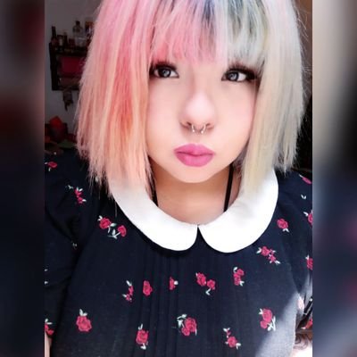 Profile Picture of 🦊 Jane Fox 🦊 (@Janne_Fox) on Twitter