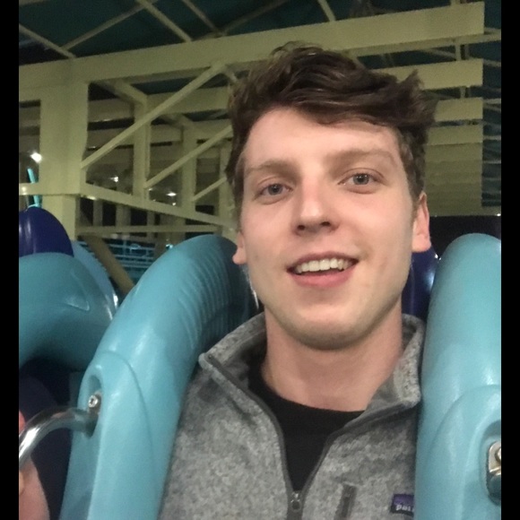 Profile Picture of Magnus Hermans (@magnushermans) on Poshmark