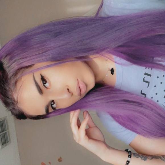 Profile Picture of Arielys Rojas (@scarielys) on Poshmark