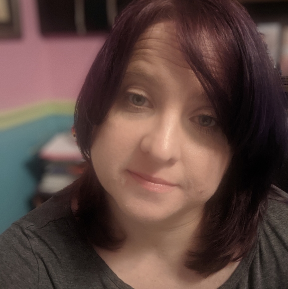 Profile Picture of Brandi Pollock (@sweetsa80) on Poshmark