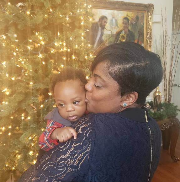 Profile Picture of Yolanda renee Thornton (@yoolandaj) on Poshmark