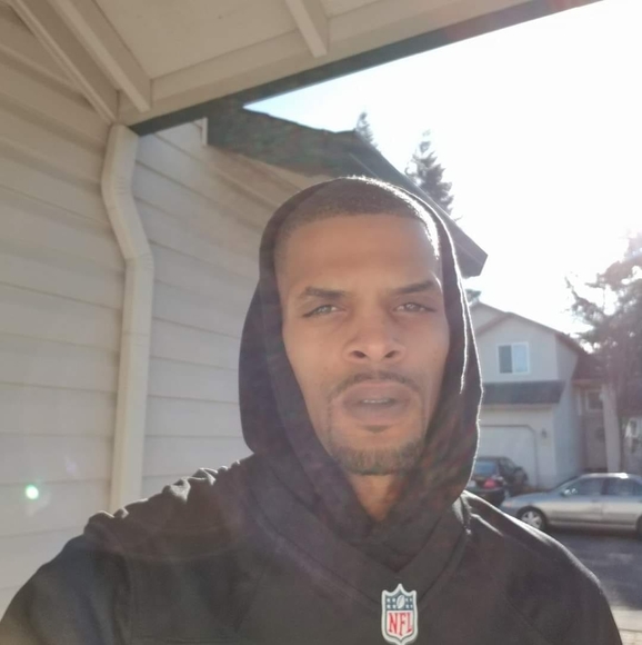 Profile Picture of Adrian Davis (@adriandavis1621) on Poshmark