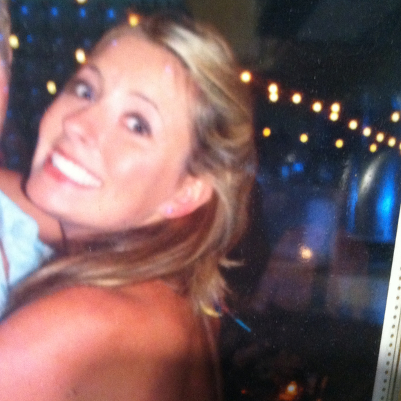 Profile Picture of Sarah O (@oconnell09) on Poshmark