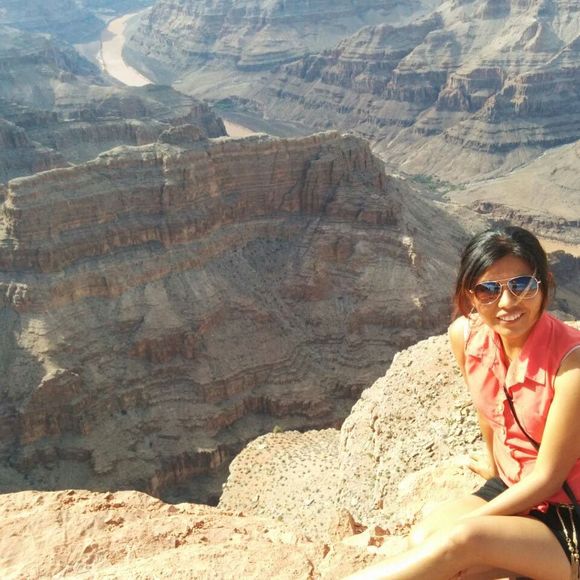 Profile Picture of Ruth Uriona (@ruthuriona) on Poshmark