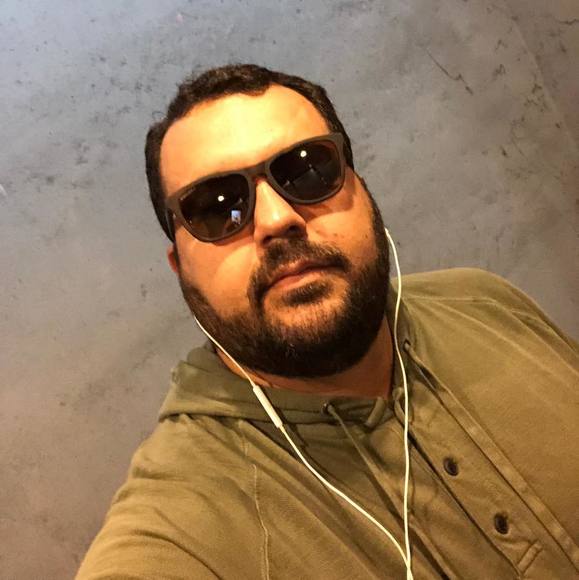 Profile Picture of Igor Amaral (@igoramaral) on Poshmark