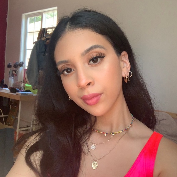 Profile Picture of Giselle Polanco (@giselle_polanco) on Poshmark