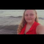 Amanda Annette - Instagram Profile Picture of Amanda Annette (@rosequeen_20) on Instagram